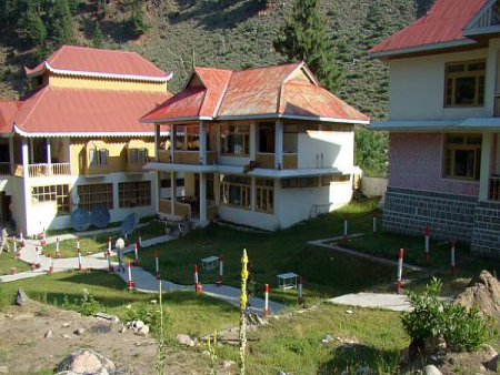 Pine Park hotel Naran