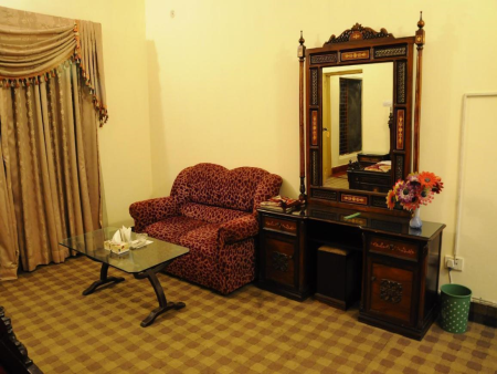 Rose Palace Hotel Gulberg Lahore