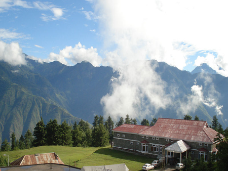 thmb9777800px-Shogran,Naran_Valley.jpg